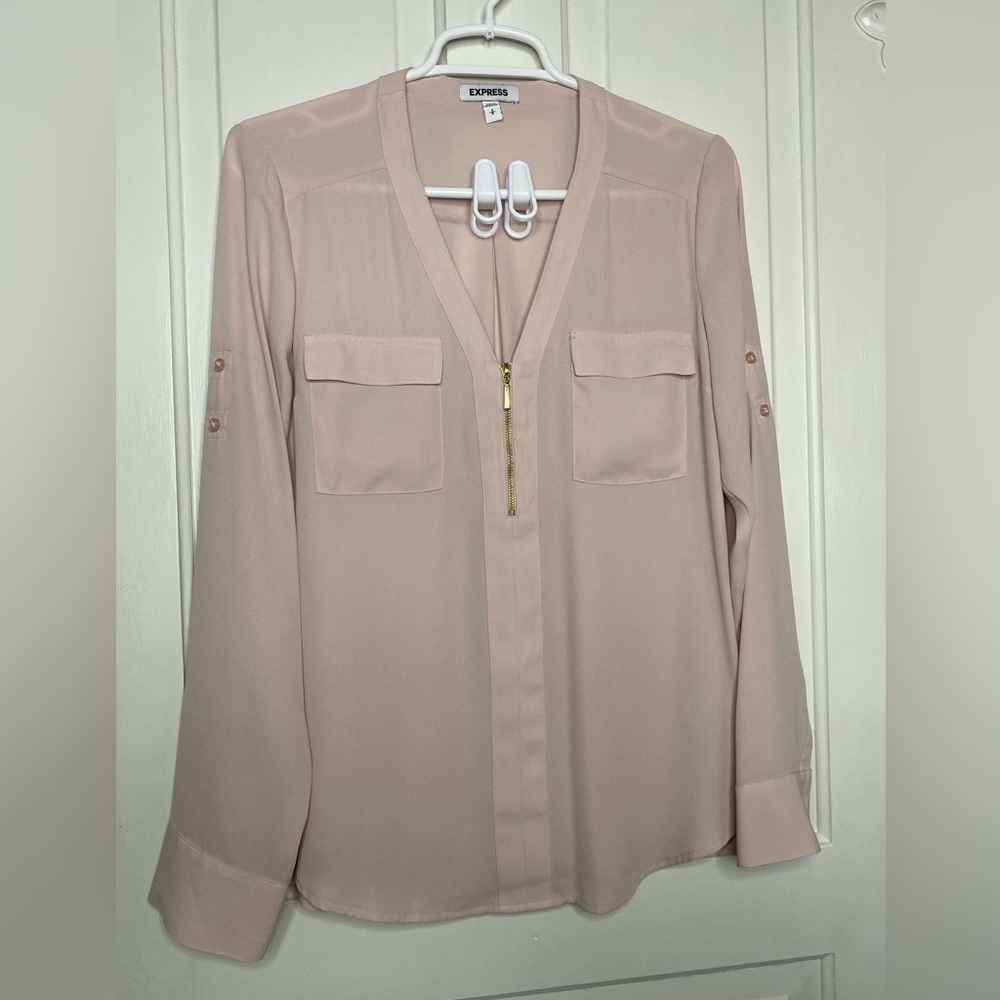 Express light pink blouse. Small.